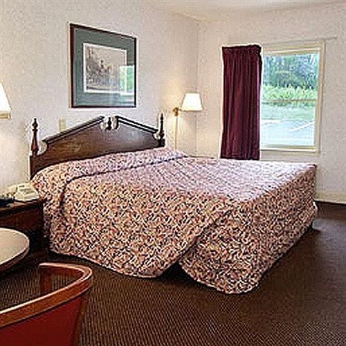 פורסט סיטי Econo Lodge מראה חיצוני תמונה